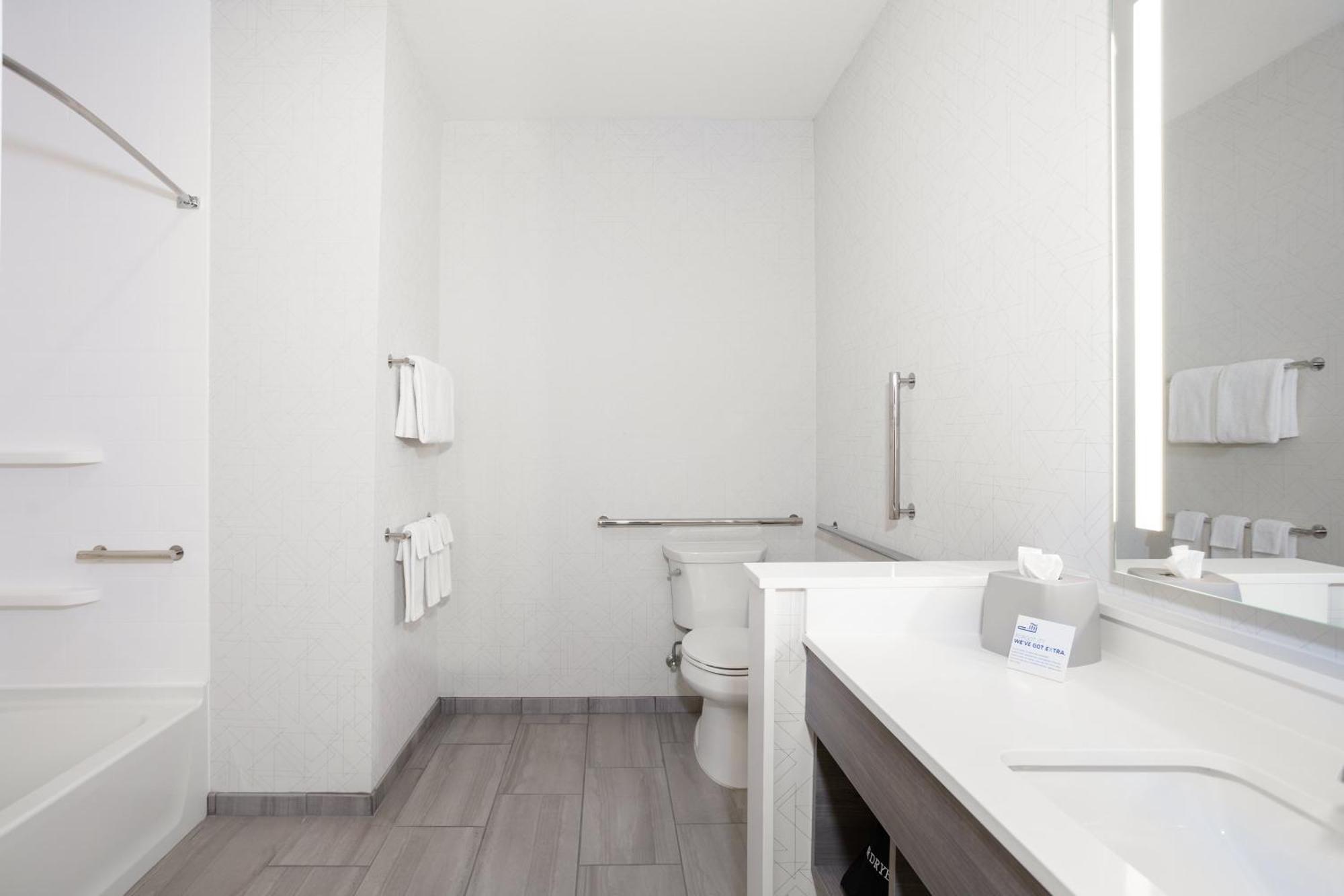 Holiday Inn Express & Suites Brookhaven By Ihg Zewnętrze zdjęcie